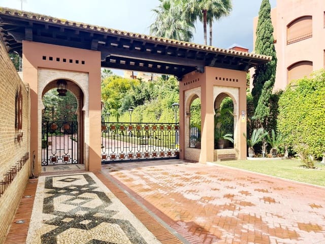 2 bedroom Apartment for rent in Guadalmina Baja, Marbella with garage - € 3,000 (Ref: 8869494)