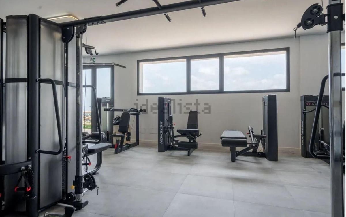 3 camera da letto Appartamento da affittare in El Paraiso con garage - 3.500 € (Rif: 8913706)