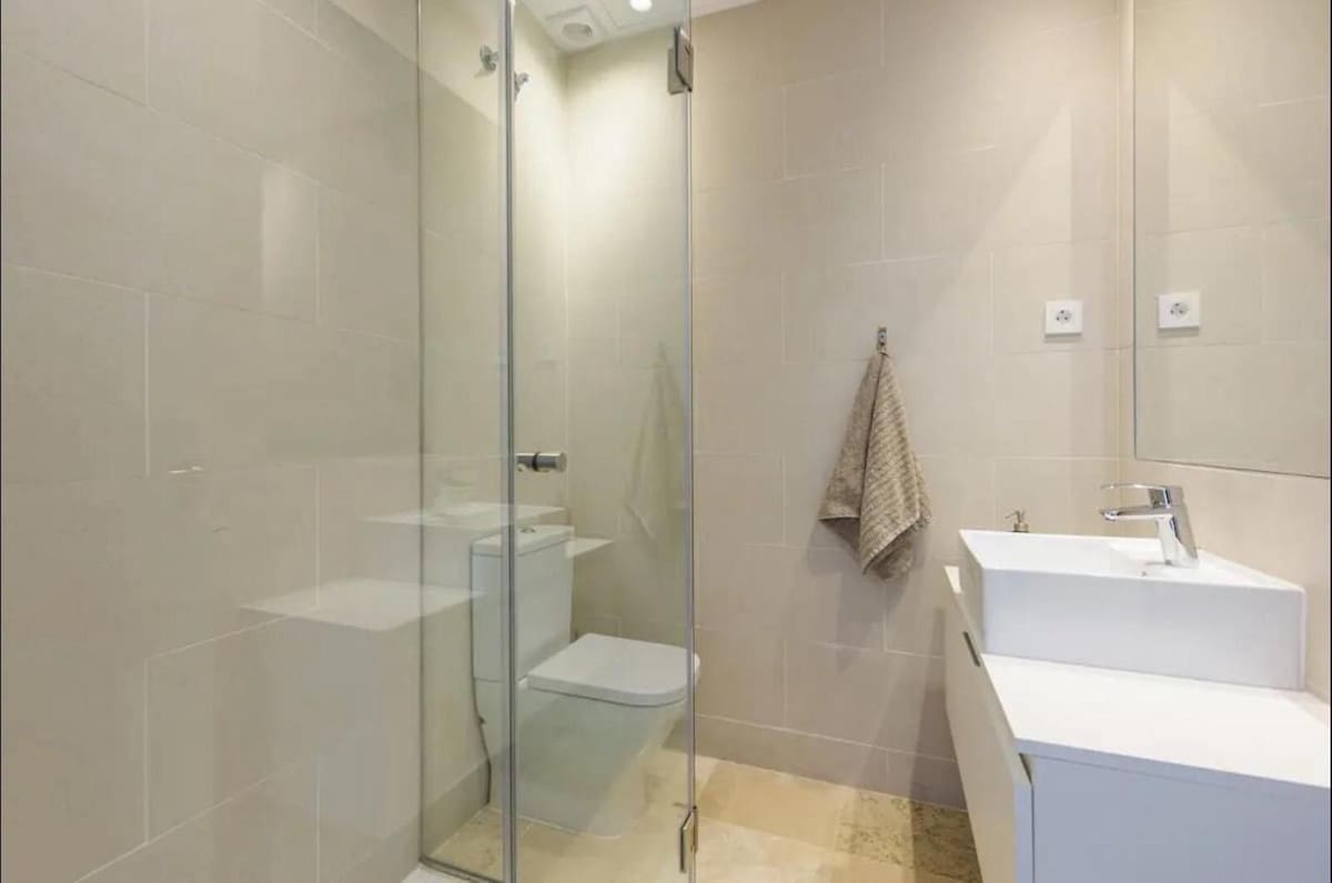 3 camera da letto Appartamento da affittare in El Paraiso con garage - 3.500 € (Rif: 8913706)