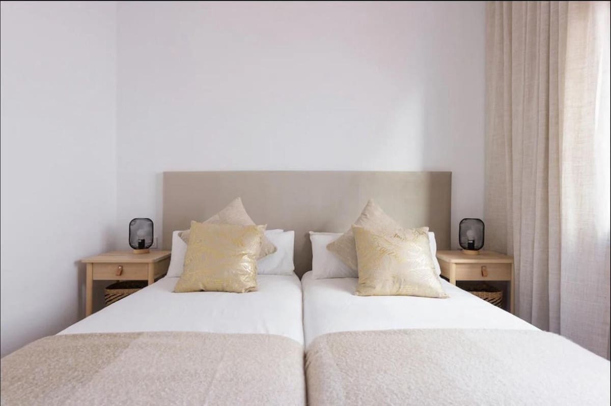 3 camera da letto Appartamento da affittare in El Paraiso con garage - 3.500 € (Rif: 8913706)