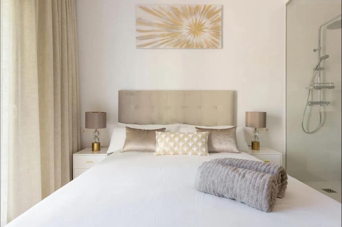 3 camera da letto Appartamento da affittare in El Paraiso con garage - 3.500 € (Rif: 8913706)