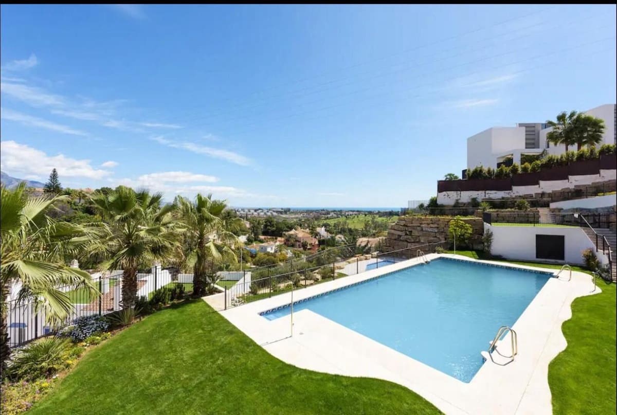 3 camera da letto Appartamento da affittare in El Paraiso con garage - 3.500 € (Rif: 8913706)