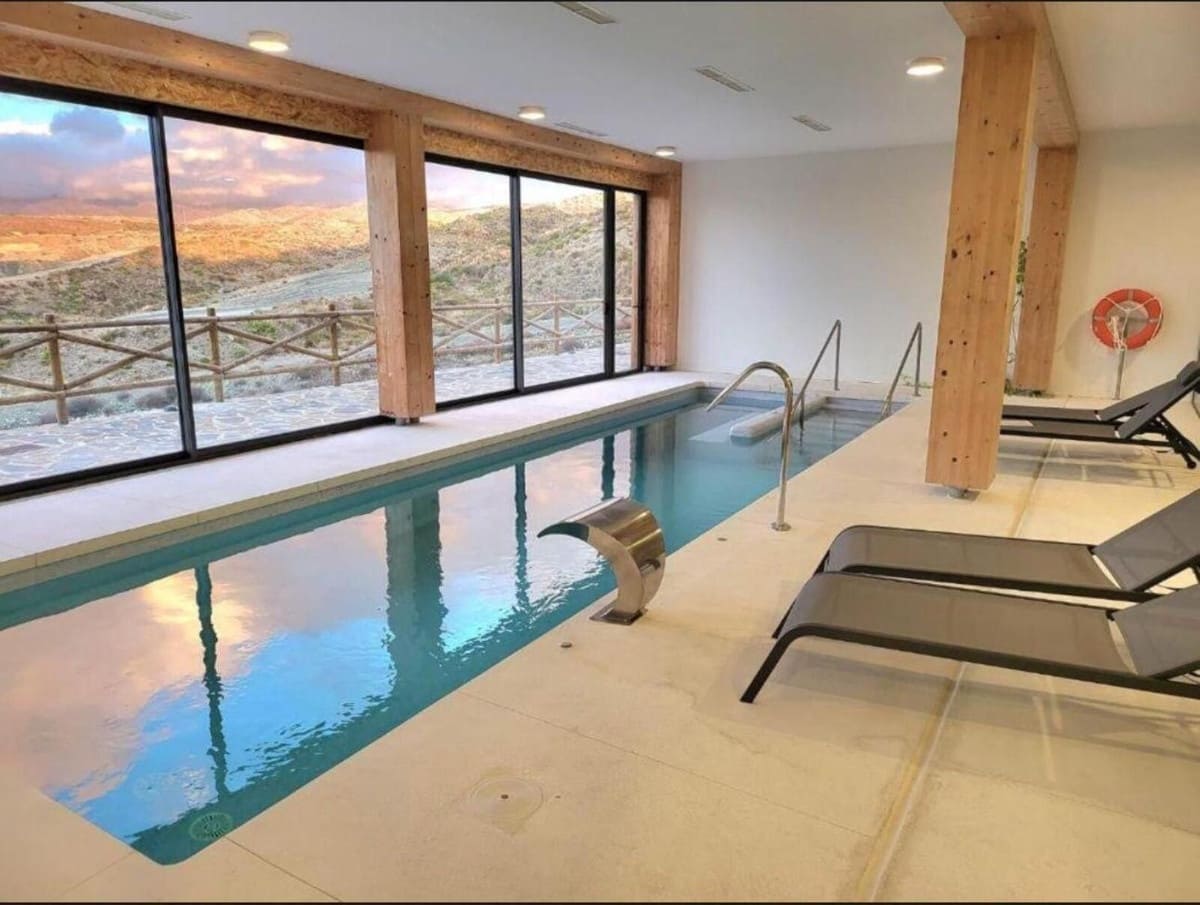 3 camera da letto Appartamento da affittare in El Paraiso con garage - 3.500 € (Rif: 8913706)