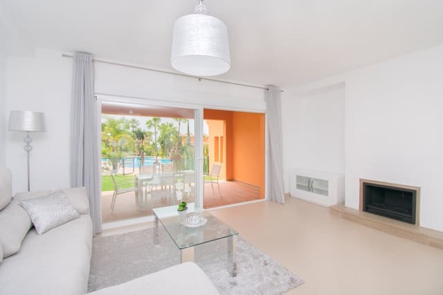 Adosado de 3 habitaciones en El Paraíso, Benahavís en venta con garaje - 676.000 € (Ref: 8924862)