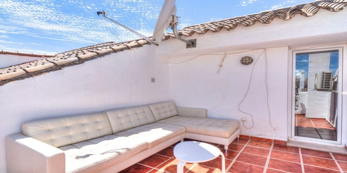 4 sypialnia Dom szeregowy na sprzedaż w Marbella z garażem - 889 000 € (Ref: 8940683)