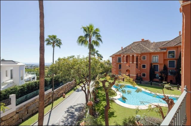 2 soveværelse Lejlighed til salg i Monte Halcones, Benahavís med garage - € 750.000 (Ref: 8960401)