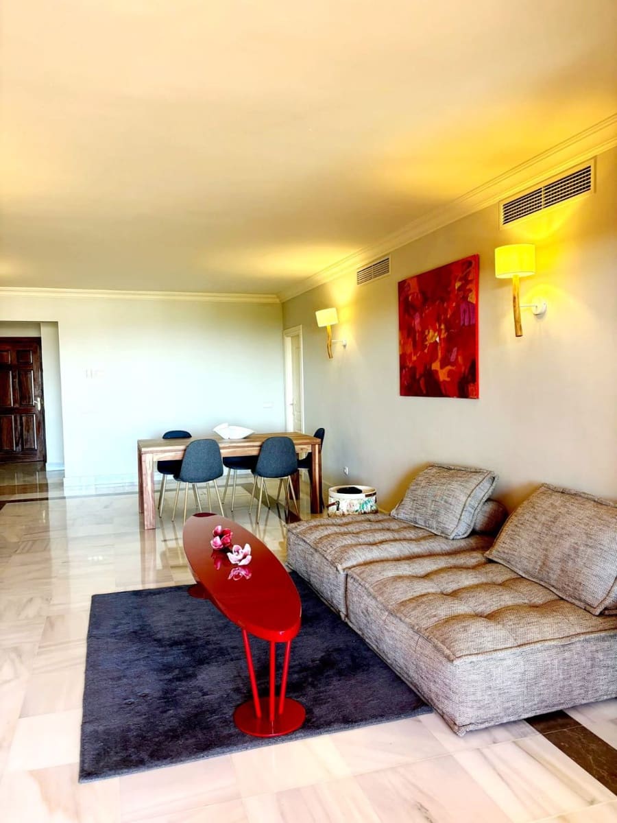 2 soveværelse Lejlighed til salg i Monte Halcones med garage - € 750.000 (Ref: 8960401)