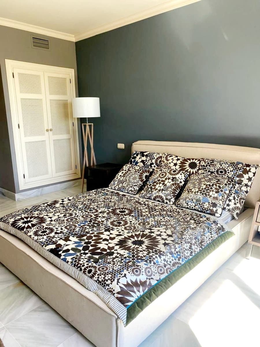 Appartement de 2 chambres à louer à Monte Halcones avec garage - 2 400 € (Ref: 8960403)