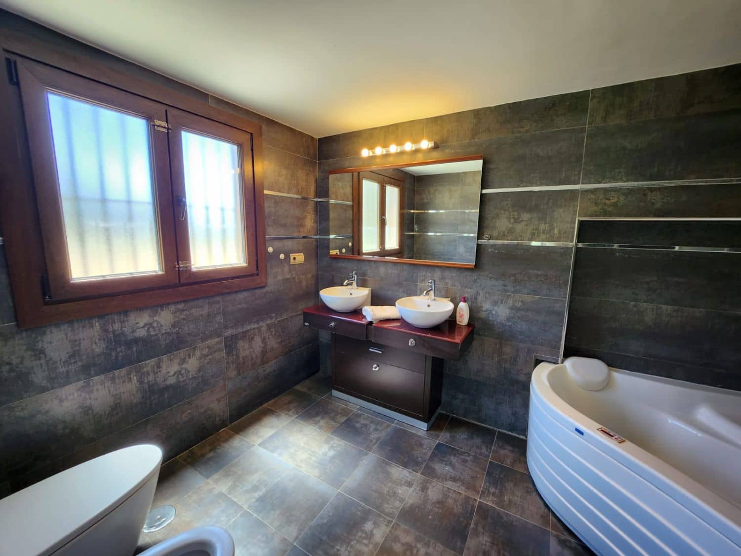 3 soverom Villa til leie i Riviera del Sol med garasje - € 3 600 (Ref: 8960405)