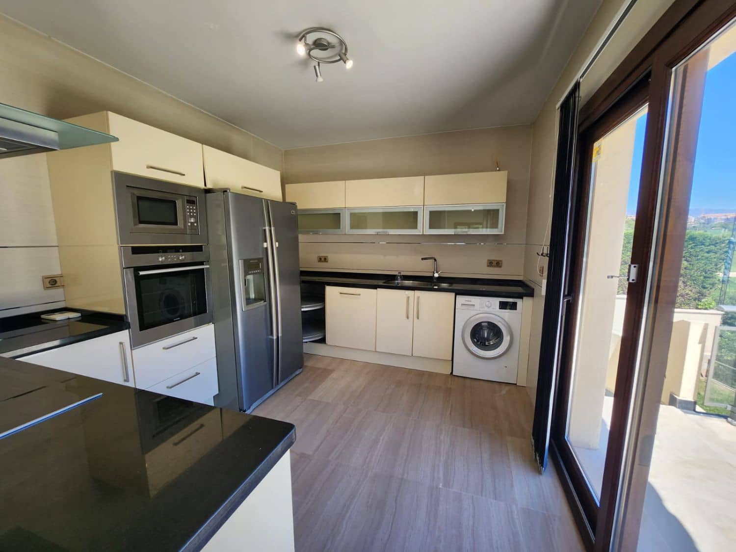 3 soverom Villa til leie i Riviera del Sol med garasje - € 3 600 (Ref: 8960405)