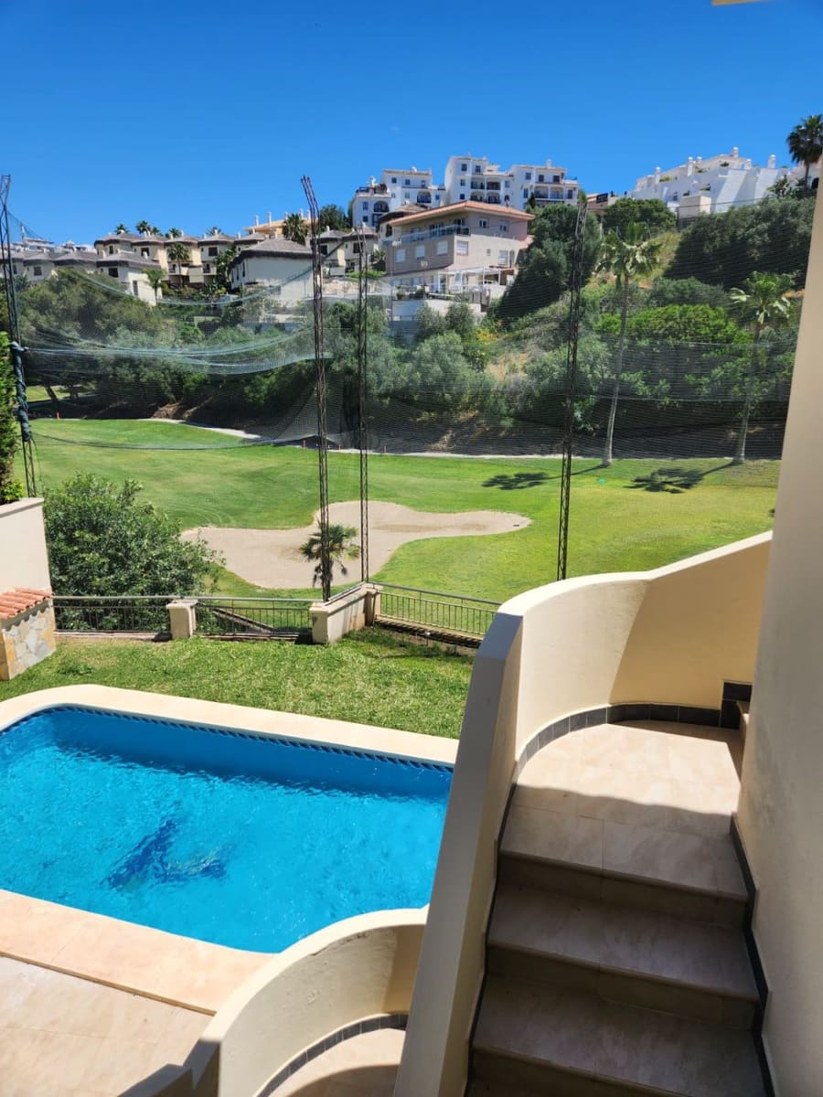 3 soverom Villa til leie i Riviera del Sol med garasje - € 3 600 (Ref: 8960405)