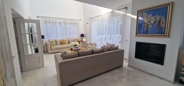 4 sypialnia Willa na sprzedaż w Marbella z garażem - 875 000 € (Ref: 8982725)