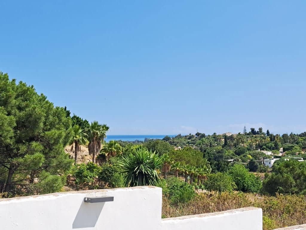 Villa/Maison de 5 chambres à louer à El Velerin - 5 500 € (Ref: 8982728)