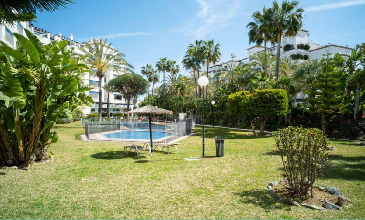 2 sypialnia Apartament do wynajęcia w Puerto Banus - 3 200 € (Ref: 8982729)