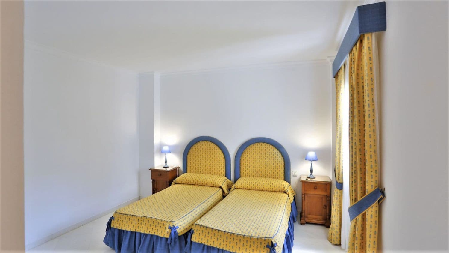 2 sypialnia Apartament do wynajęcia w Puerto Banus - 3 200 € (Ref: 8982729)