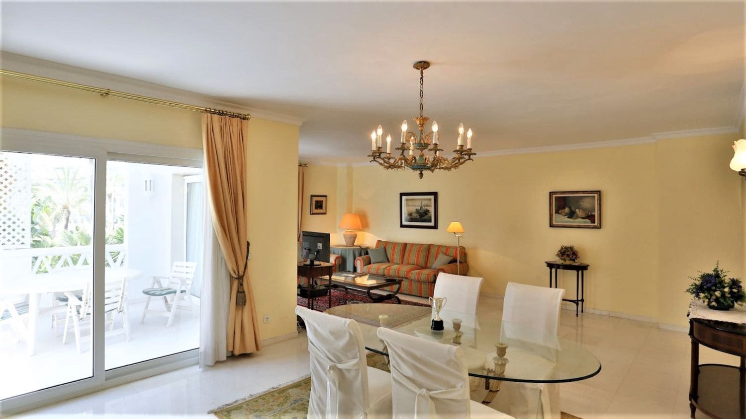 2 sypialnia Apartament do wynajęcia w Puerto Banus - 3 200 € (Ref: 8982729)