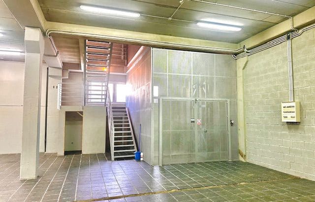 2 Zimmer Firma/Unternehmen zu vermieten in Nueva Andalucia mit Garage - 4.850 € (Ref: 9001565)