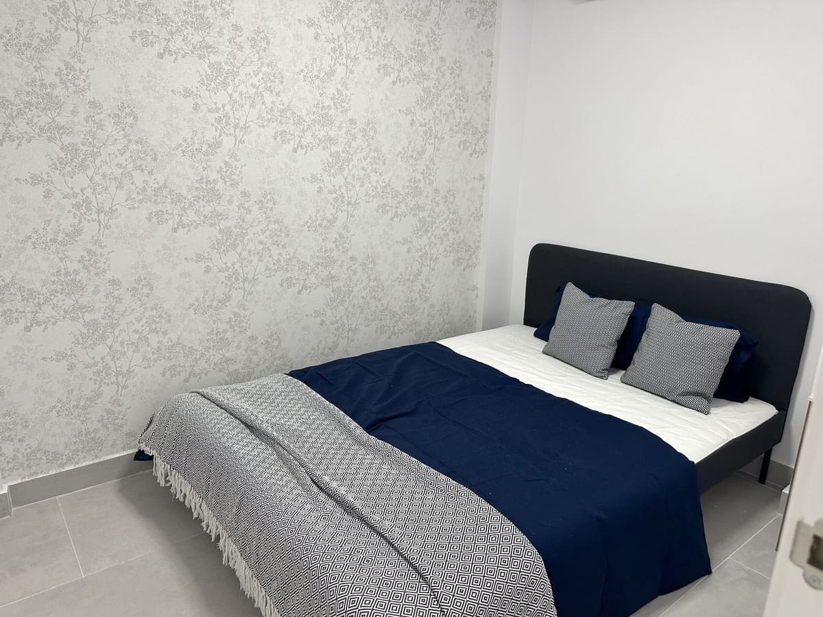 3 bedroom Apartment for sale in Golden Mile with garage - € 565,000 (Ref: 9001566)