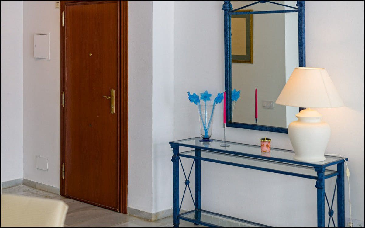 2 soverom Penthouse til salgs i Puerto Banus - € 970 000 (Ref: 9001568)