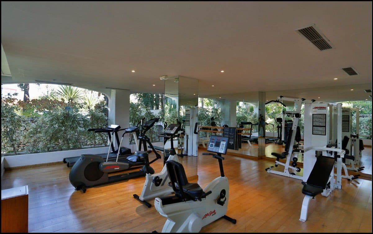 2 soverom Penthouse til salgs i Puerto Banus - € 970 000 (Ref: 9001568)