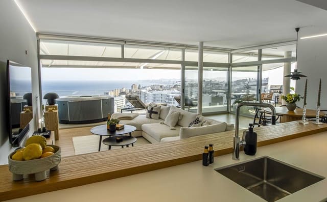 3 soverom Penthouse til salgs i El Higuerón, Fuengirola med garasje - € 1 290 000 (Ref: 9012512)