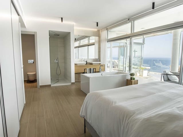 3 soverom Penthouse til salgs i El Higuerón, Fuengirola med garasje - € 1 290 000 (Ref: 9012512)