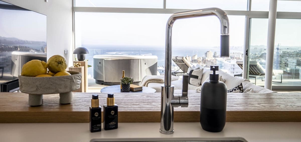 3 soverom Penthouse til salgs i Fuengirola med garasje - € 1 290 000 (Ref: 9012512)