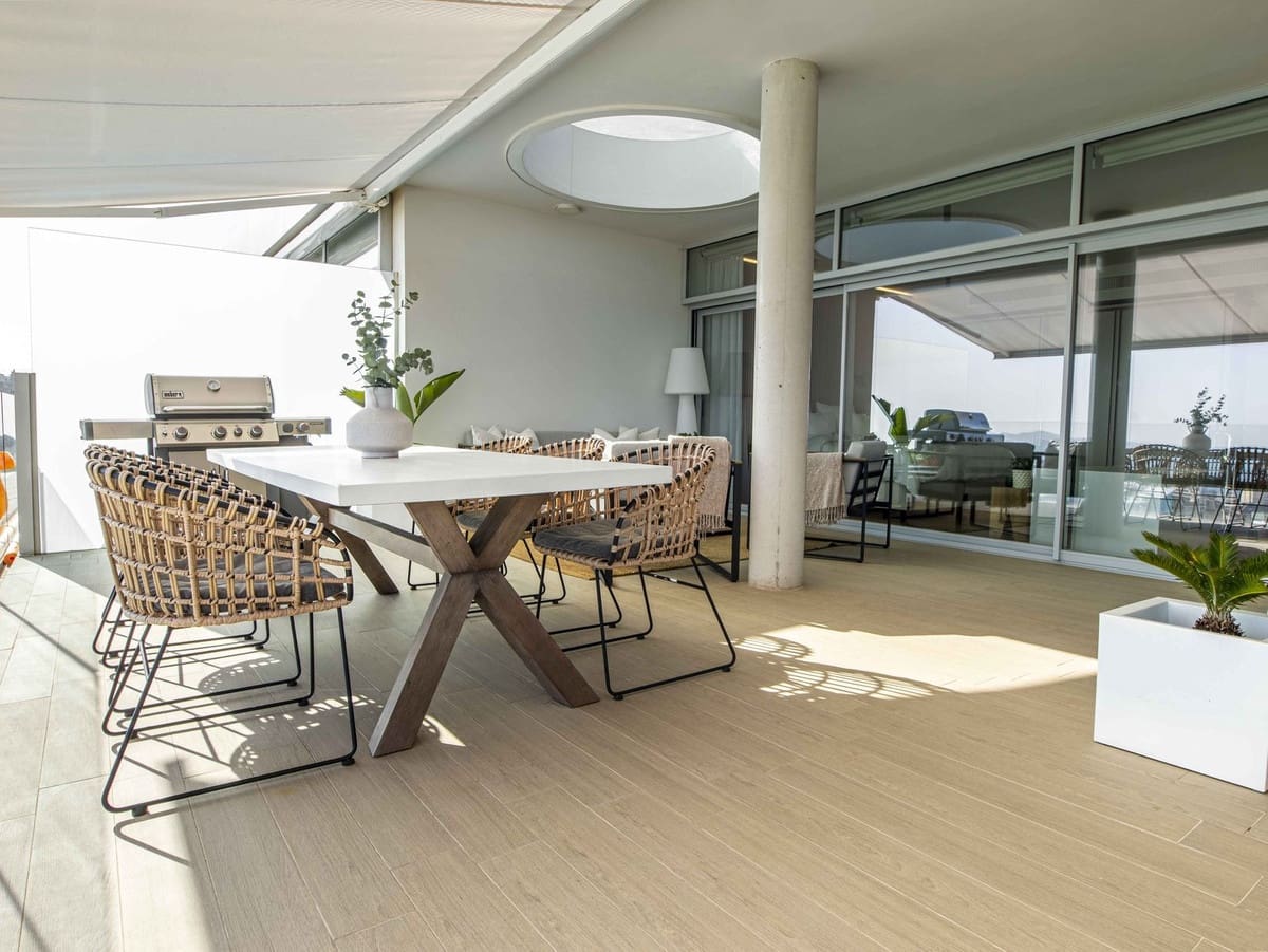 3 soverom Penthouse til salgs i Fuengirola med garasje - € 1 290 000 (Ref: 9012512)