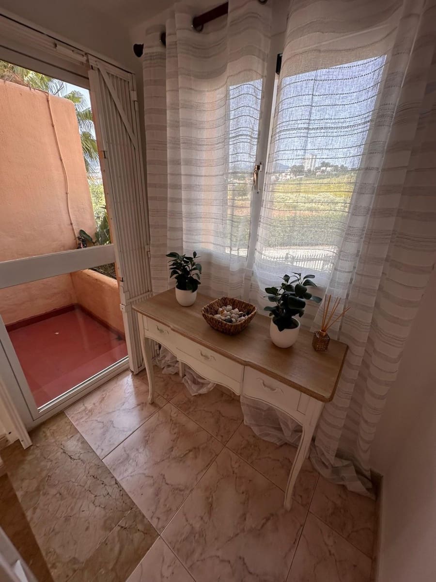 4 quarto Moradia para arrendar em Nueva Andalucia com garagem - 3 500 € (Ref: 9078505)