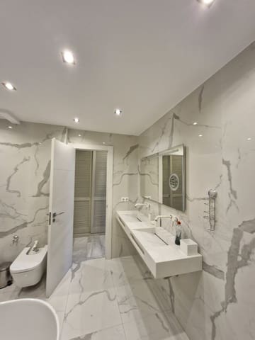 3 soveværelse Lejlighed til leje i Puerto Banus, Marbella - € 3.000 (Ref: 9081994)