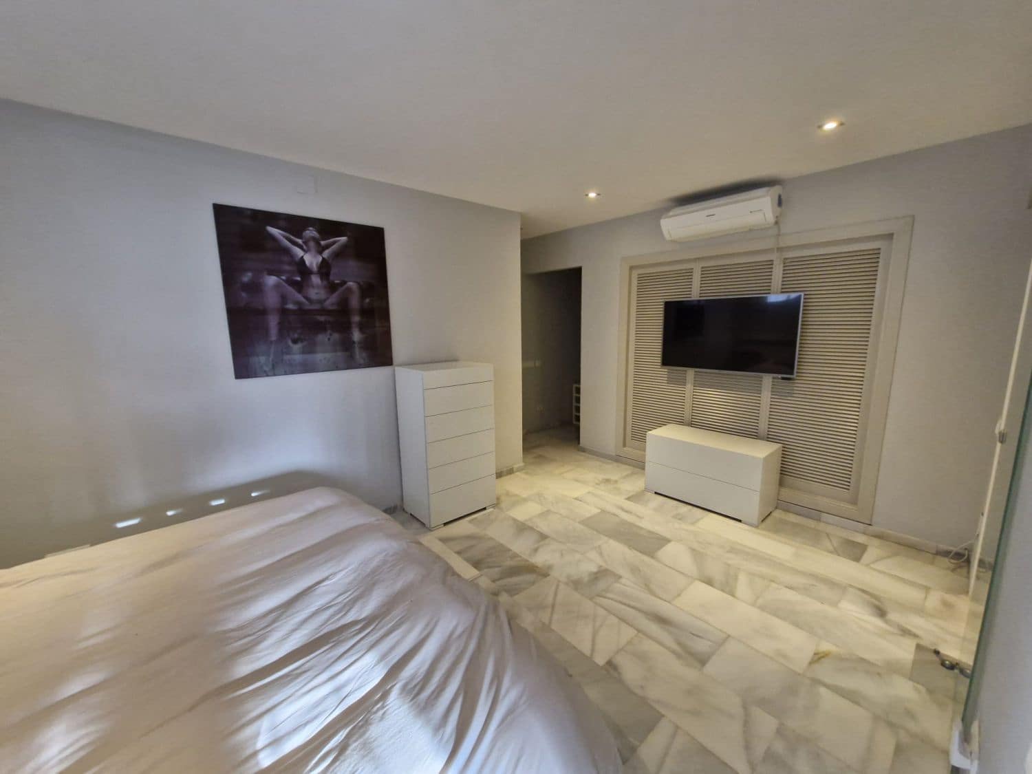 3 soveværelse Lejlighed til leje i Puerto Banus - € 3.000 (Ref: 9081994)