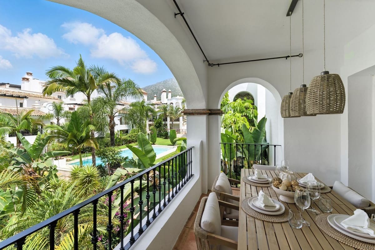 4 soveværelse Lejlighed til leje i Marbella med garage - € 6.500 (Ref: 9112760)