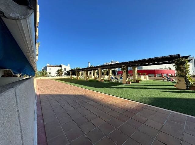 2 slaapkamer Appartement te huur in Puerto Banus, Marbella - € 2.500 (Ref: 9141900)