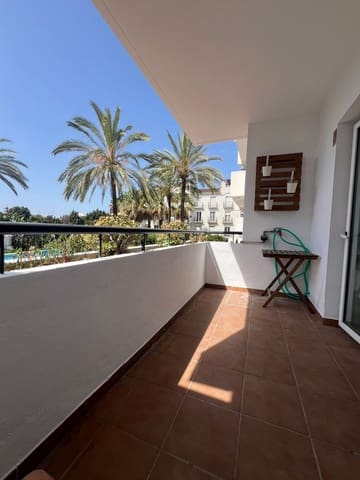 2 makuuhuone Huoneisto myytävänä paikassa Nueva Andalucia, Marbella mukana 
autotalli - 365 000 € (Ref: 9170060)