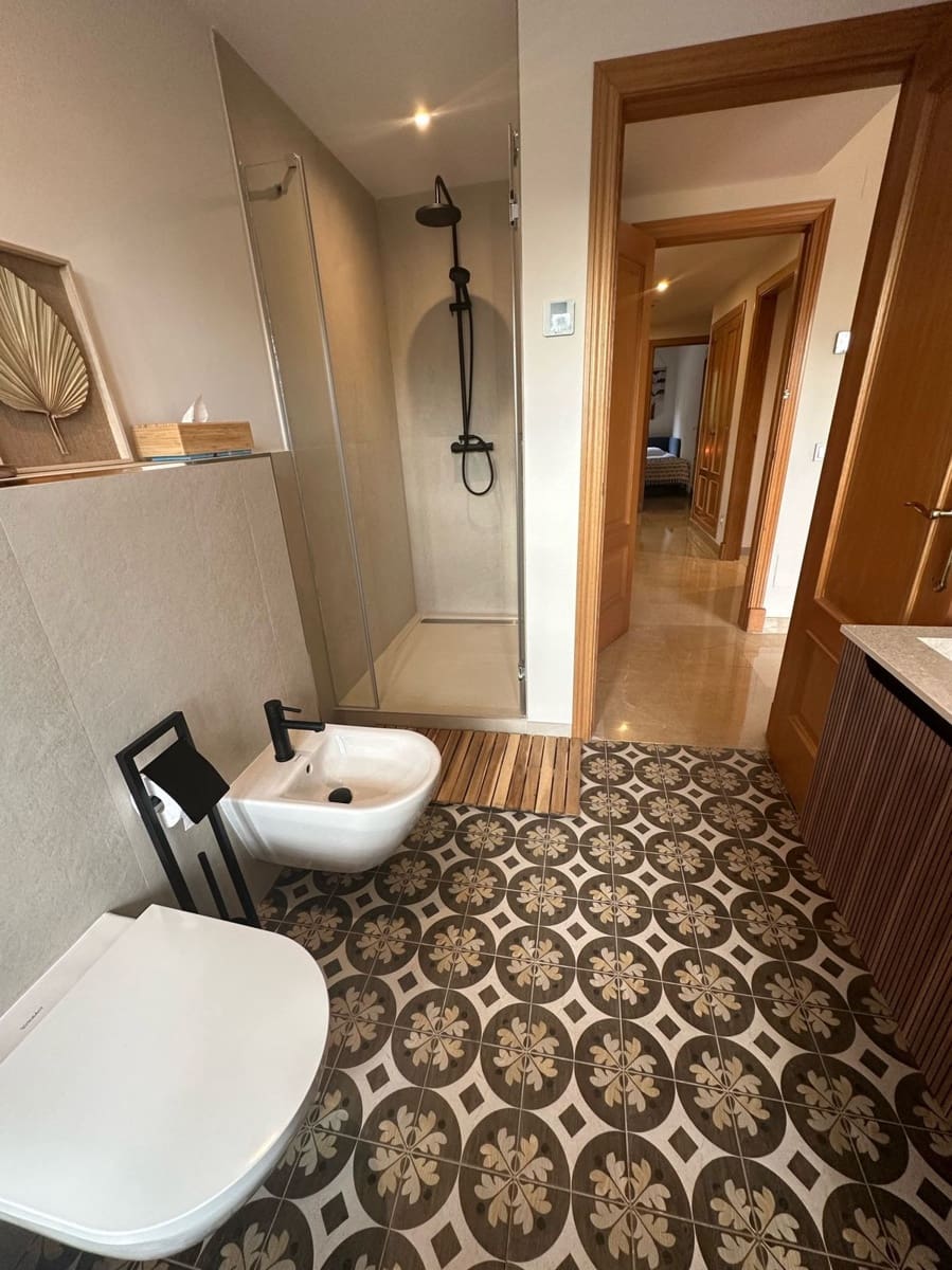 Rækkehus til leje i Golden Mile med swimmingpool garage - € 4.500 (Ref: 9170061)