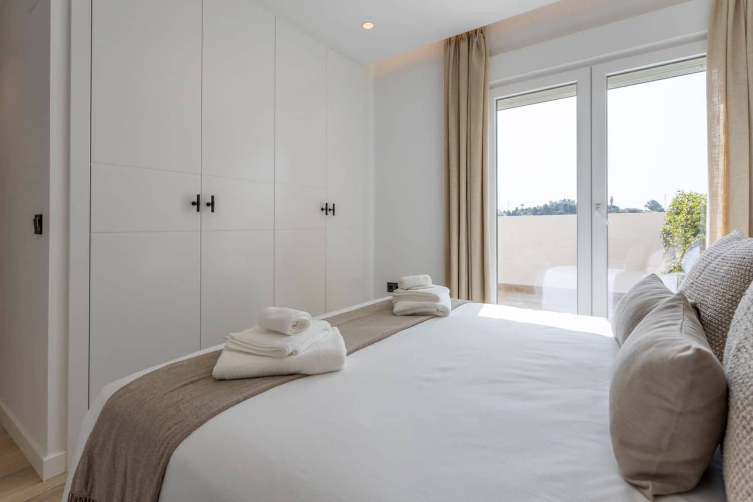 2 soverom Penthouse til salgs i Marbella med garasje - € 890 000 (Ref: 9171888)