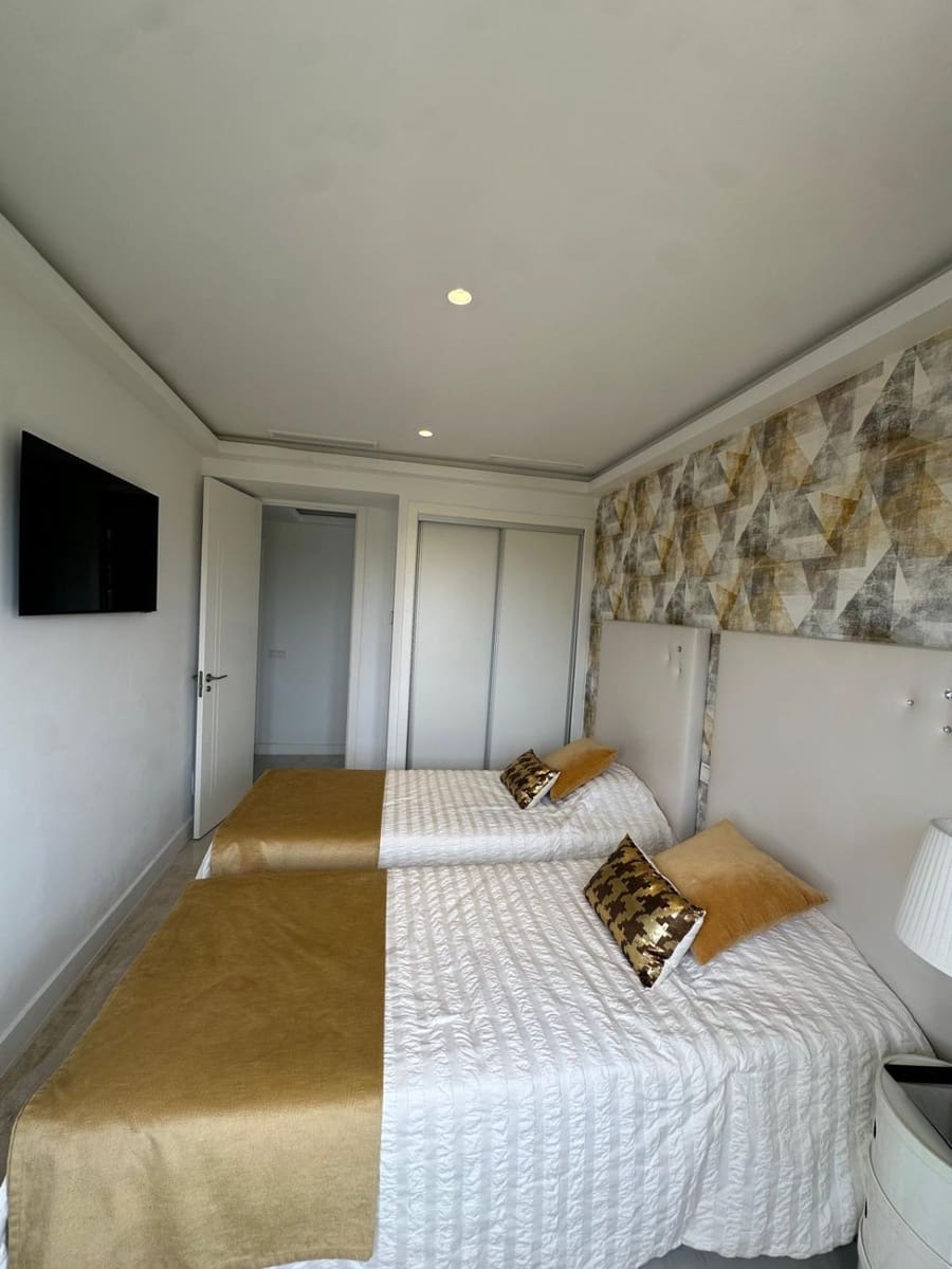 6 soveværelse Penthouse til leje i Puerto Banus - € 12.500 (Ref: 9187237)