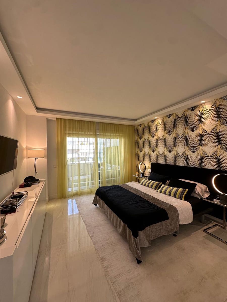 6 soveværelse Penthouse til leje i Puerto Banus - € 12.500 (Ref: 9187237)