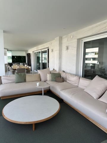 6 slaapkamer Penthouse te huur in Puerto Banus, Marbella - € 16.000 (Ref: 9187237)