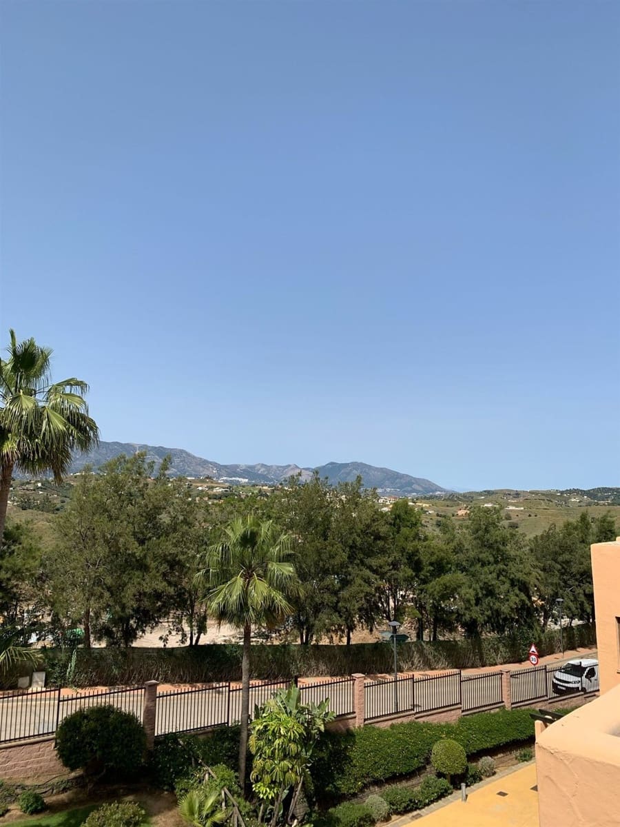 3 bedroom Penthouse for sale in La Cala de Mijas with garage - € 490,000 (Ref: 9187238)