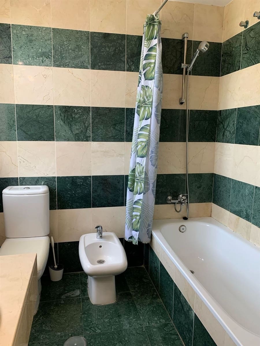 3 bedroom Penthouse for sale in La Cala de Mijas with garage - € 490,000 (Ref: 9187238)