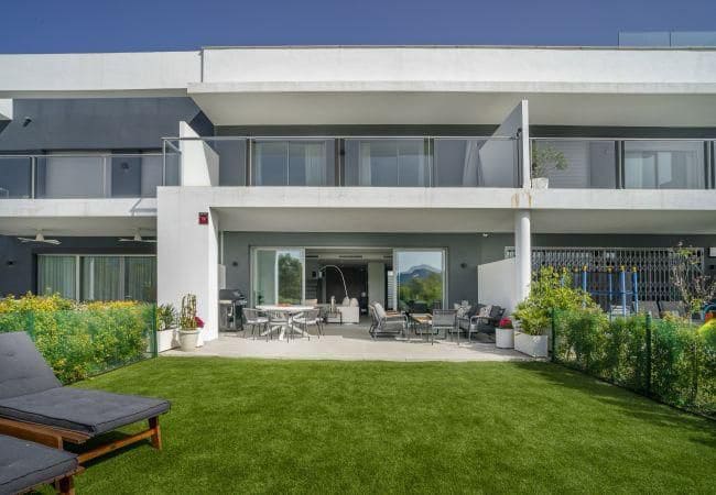 4 quarto Moradia em Banda para arrendar em San Pedro de Alcantara - 6 000 € (Ref: 9187239)