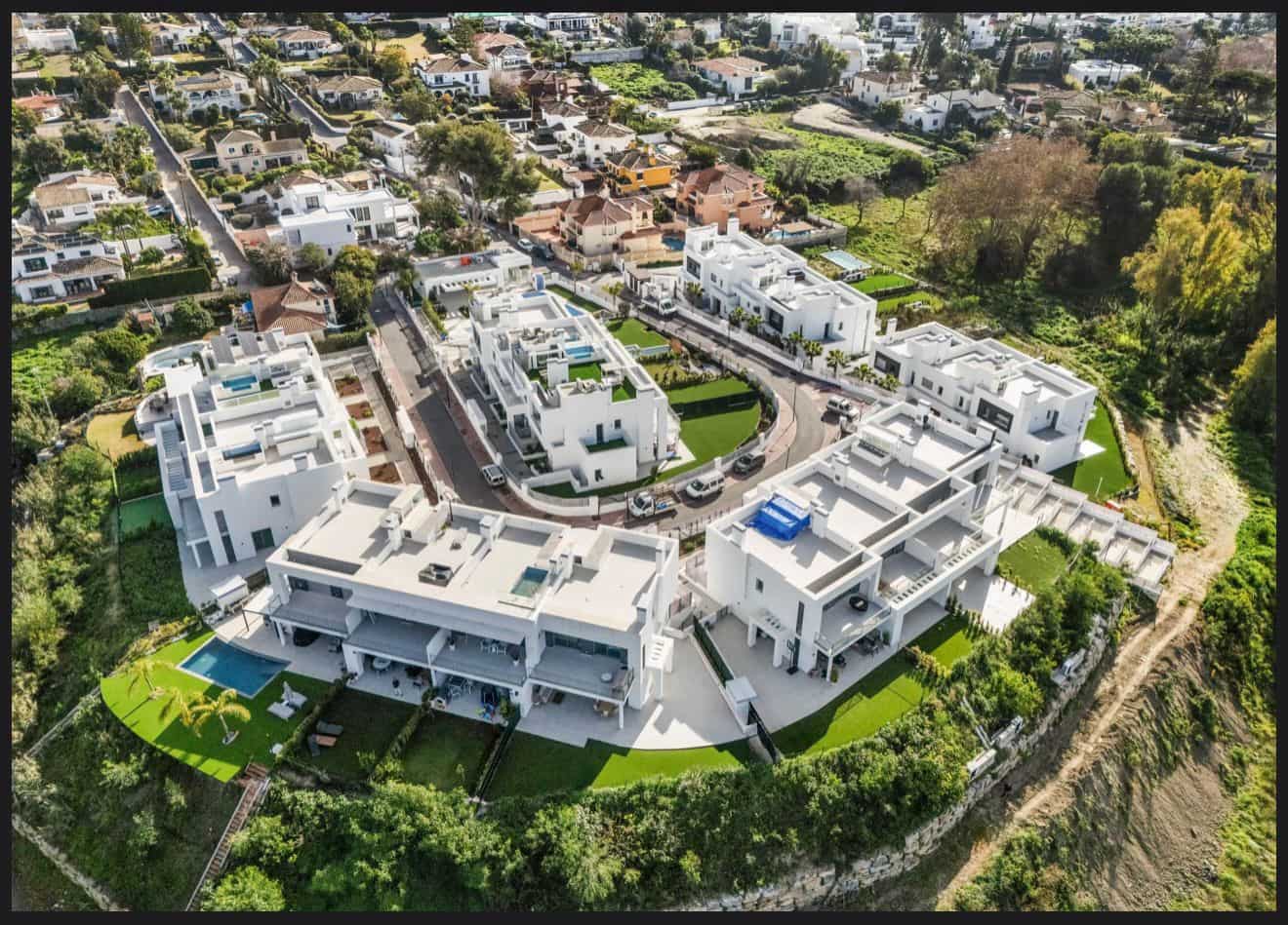 4 soveværelse Rækkehus til salg i San Pedro de Alcantara - € 1.295.000 (Ref: 9187240)