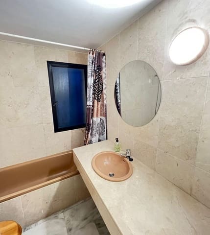 3 sovrum Radhus att hyra i Bel-Air, Estepona - 2 500 € (Ref: 9191392)