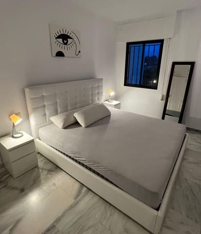 3 sovrum Radhus att hyra i Bel-Air, Estepona - 2 500 € (Ref: 9191392)