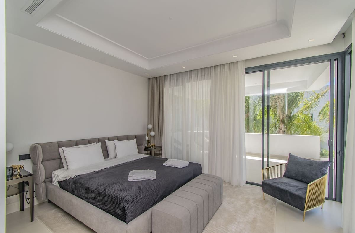 4 soverom Villa til salgs i Golden Mile med garasje - € 3 500 000 (Ref: 9208681)