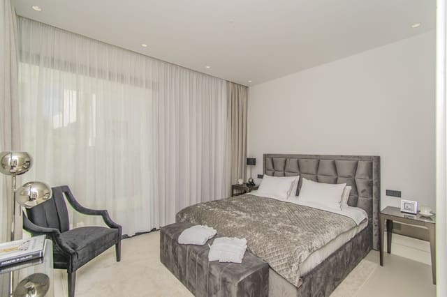 4 soverom Villa til salgs i La Carolina - Guadalpín, Marbella med garasje - € 3 500 000 (Ref: 9208681)