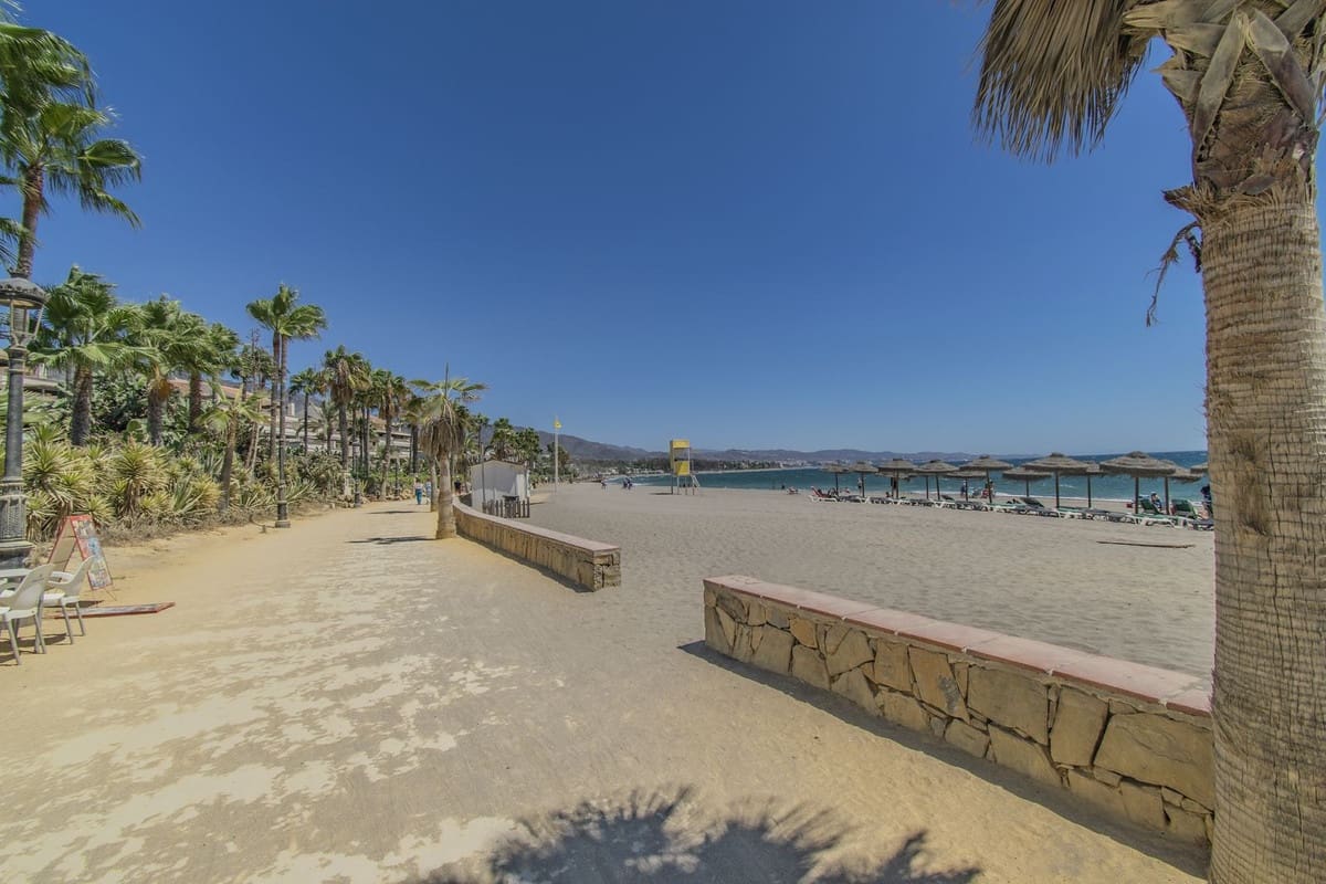 4 soverom Villa til salgs i Golden Mile med garasje - € 3 500 000 (Ref: 9208681)