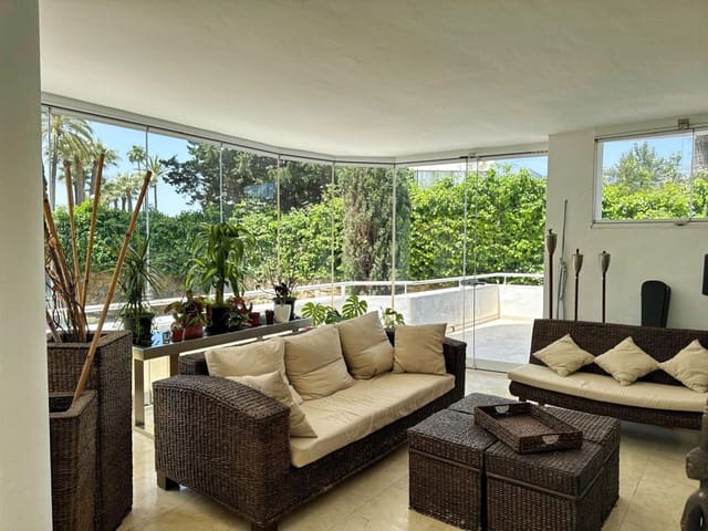 2 bedroom Apartment for rent in Río Real, Marbella with garage - € 3,000 (Ref: 9335454)