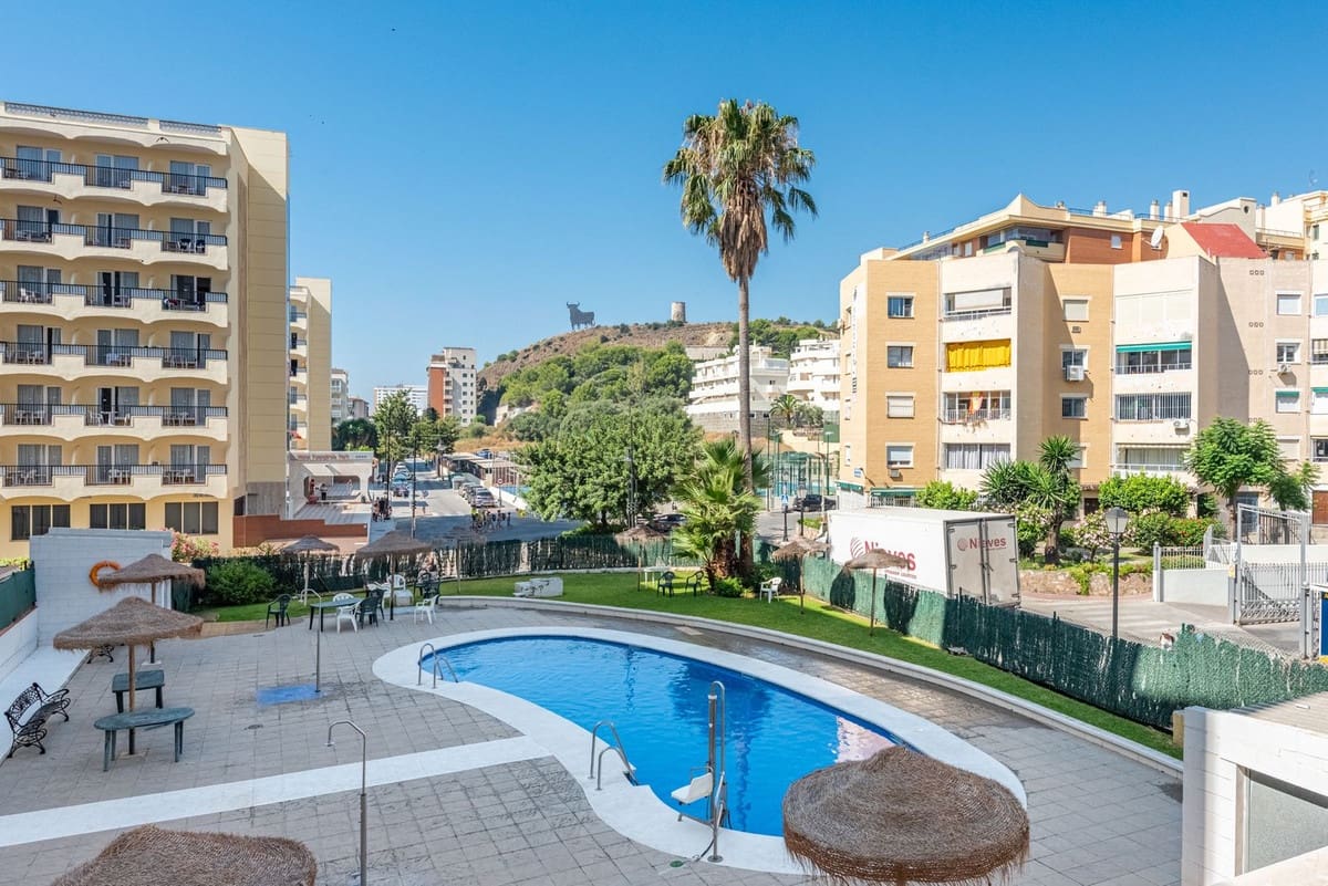 Apartamento de 2 habitaciones en Fuengirola en venta con garaje - 479.000 € (Ref: 9335455)